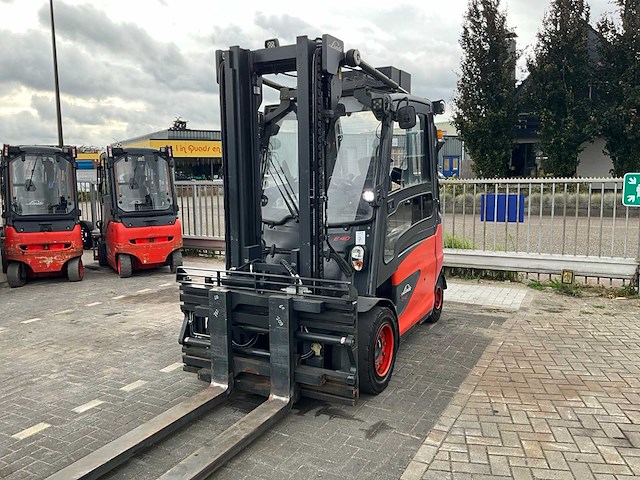 2017 linde e 40 vorkheftruck - afbeelding 1 van  24