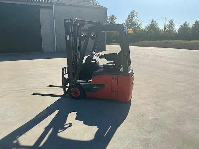 2017 linde e16c-02 vorkheftruck - afbeelding 27 van  99