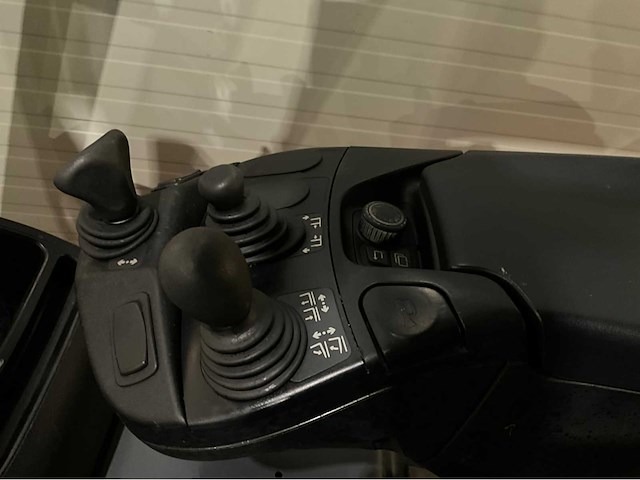 2017 linde e18-02 1800kg li-ion 4171uur vorkheftruck - afbeelding 14 van  17