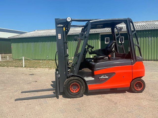 2017 linde e30l-01 vorkheftruck - afbeelding 1 van  23