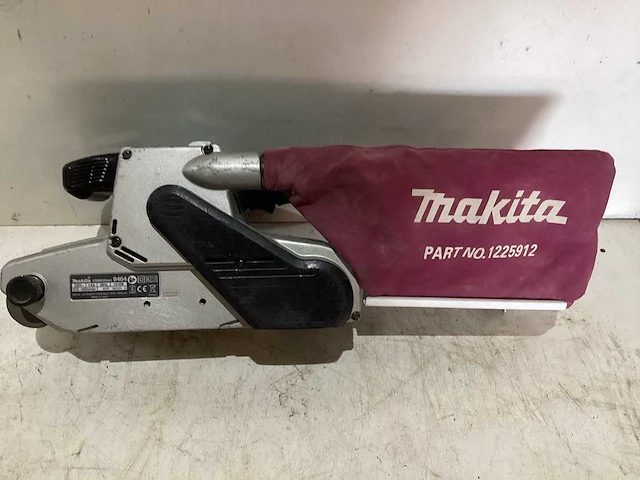 2017 makita 9404 bandschuurmachine - afbeelding 2 van  4