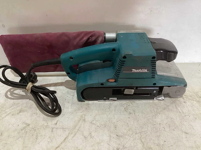 2017 makita 9404 bandschuurmachine - afbeelding 4 van  4