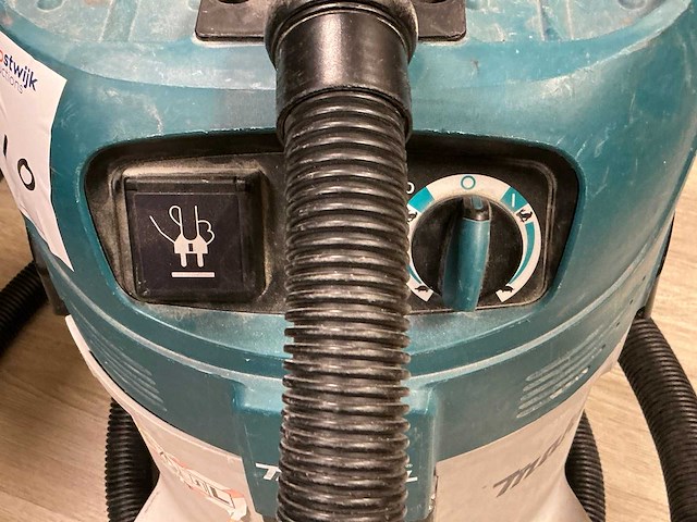 2017 makita vc3012l industriële stofzuiger - afbeelding 3 van  4
