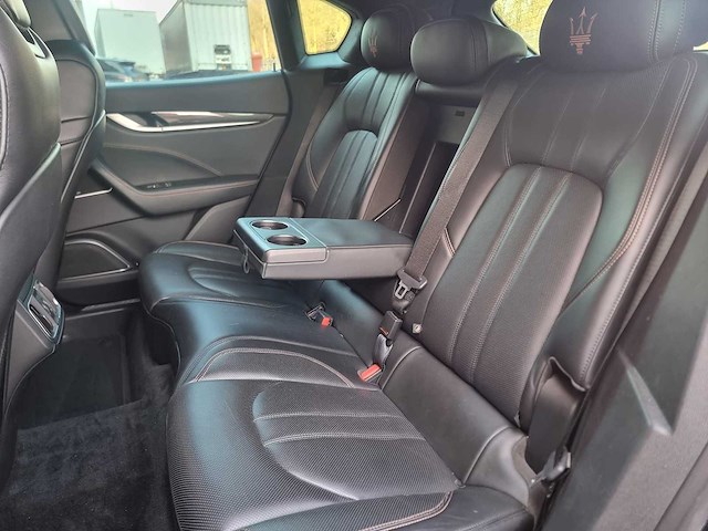 2017 maserati levante 3.0 v6 d awd personenauto - afbeelding 11 van  27