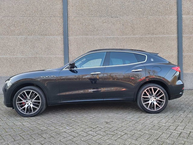 2017 maserati levante 3.0 v6 d awd personenauto - afbeelding 22 van  27