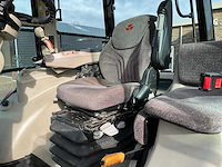 2017 massey ferguson 6715 s vierwielaangedreven landbouwtractor - afbeelding 3 van  31