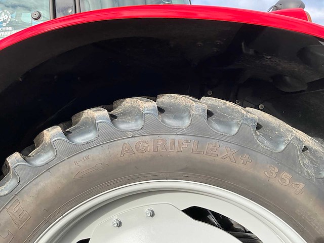 2017 massey ferguson 6715 s vierwielaangedreven landbouwtractor - afbeelding 29 van  31