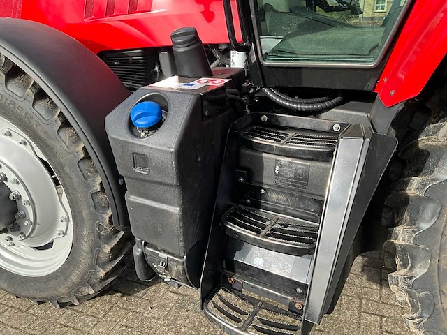 2017 massey ferguson 6715 s vierwielaangedreven landbouwtractor - afbeelding 31 van  31