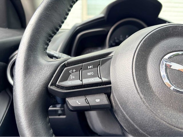 2017 mazda 2 personenauto - afbeelding 13 van  18