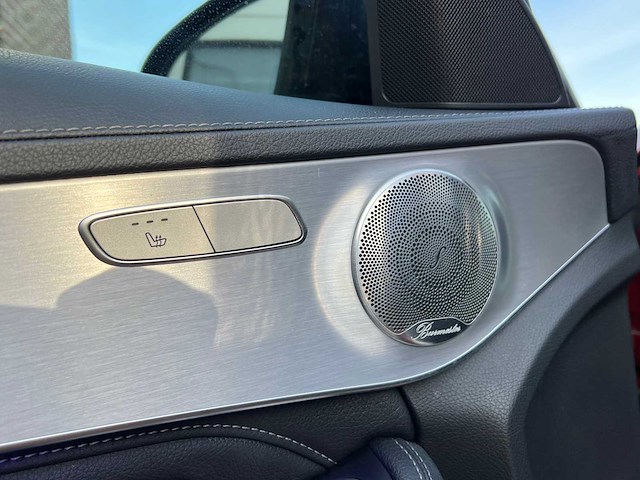 2017 mercedes-benz c-klasse amg 63 | pano + schaalstoelen + dealer ondr + burmester + keyless + sfeer verl + carbon + camera | personenauto - afbeelding 4 van  24
