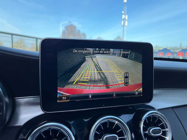 2017 mercedes-benz c-klasse amg 63 | pano + schaalstoelen + dealer ondr + burmester + keyless + sfeer verl + carbon + camera | personenauto - afbeelding 20 van  24