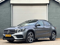 2017 mercedes-benz gla-klasse 180 bus. sol. amg personenauto - afbeelding 1 van  18