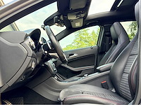 2017 mercedes-benz gla-klasse 180 bus. sol. amg personenauto - afbeelding 17 van  18
