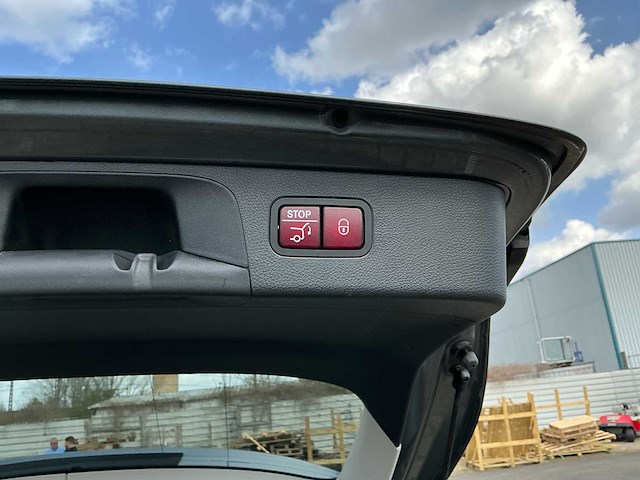 2017 mercedes-benz glc-klasse 350e 4matic pr. plus personenauto - afbeelding 12 van  17