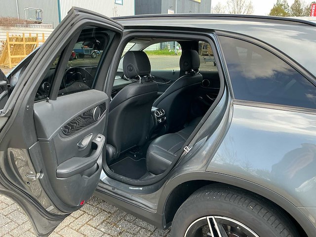 2017 mercedes-benz glc-klasse 350e 4matic pr. plus personenauto - afbeelding 13 van  32