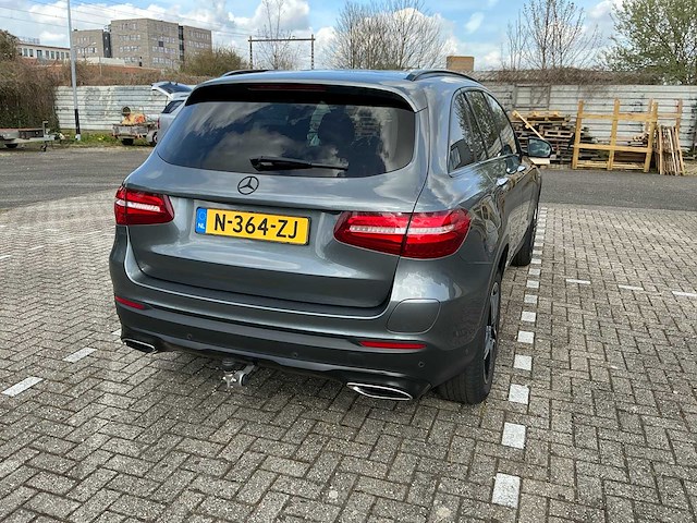 2017 mercedes-benz glc-klasse 350e 4matic pr. plus personenauto - afbeelding 27 van  32