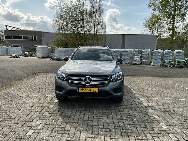 2017 mercedes-benz glc-klasse 350e 4matic pr. plus personenauto - afbeelding 31 van  32