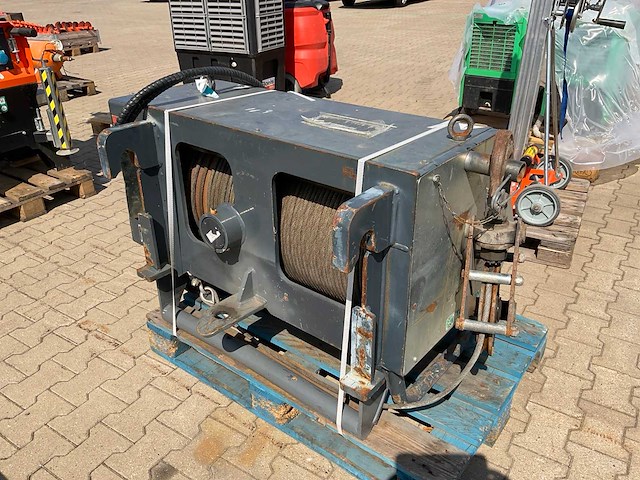 2017 merlo tre emme vz4000.cdc hydraulische lier - afbeelding 4 van  10