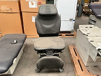 2017 midmark 630-020 examination table - afbeelding 2 van  7