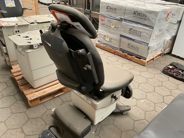 2017 midmark 630-020 examination table - afbeelding 5 van  7