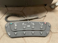 2017 midmark 630-020 examination table - afbeelding 6 van  7