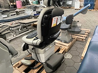 2017 midmark 630 onderzoekstoel - afbeelding 5 van  9