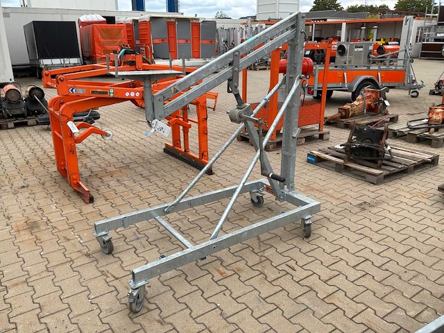 2017 muba kal 275 krachtarmlift / montagelift - afbeelding 1 van  6