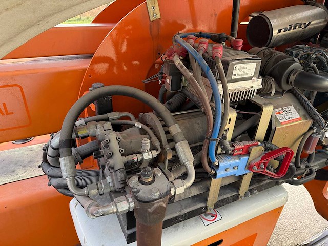 2017 nifty lift hr 21de 4x4 telescoophoogwerker - afbeelding 10 van  18