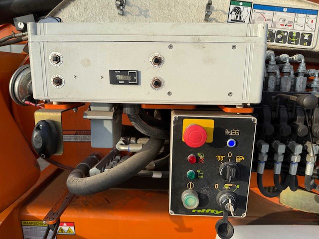2017 nifty lift hr 21de 4x4 telescoophoogwerker - afbeelding 14 van  25