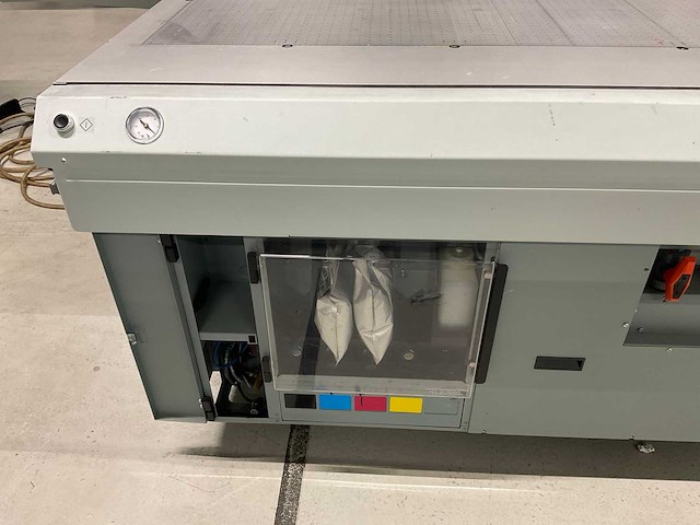 2017 océ arizona 2260 gt metric flatbedprinter uv - afbeelding 6 van  16