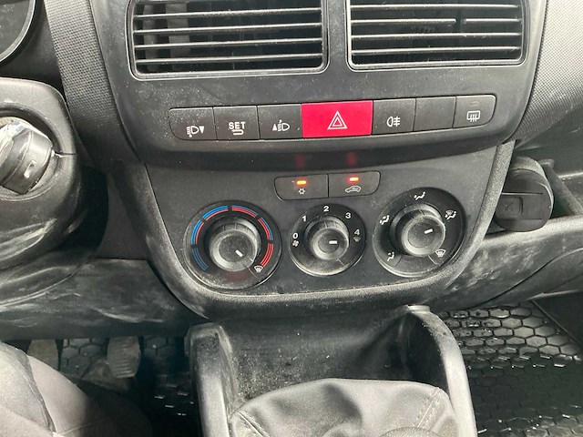 2017 opel combo bedrijfswagen - afbeelding 17 van  45