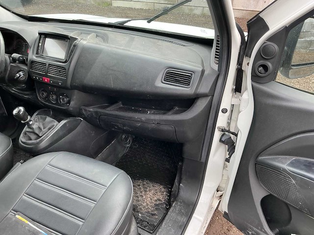 2017 opel combo bedrijfswagen - afbeelding 24 van  45