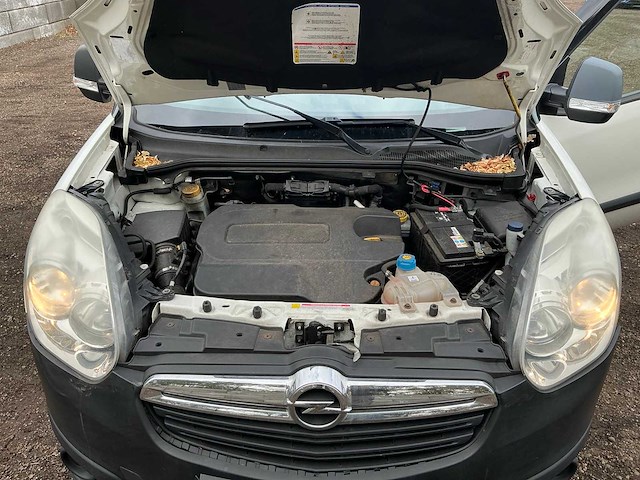 2017 opel combo bedrijfswagen - afbeelding 35 van  45