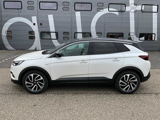 2017 opel grandland x 1.2 turbo ultimate personenauto g-742-zr - afbeelding 9 van  33