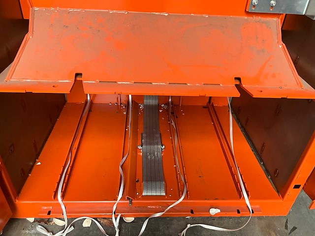 2017 orwak compactor 3420 verticale balenpers / afvalpers - afbeelding 8 van  11