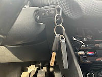 2017 peugeot 2008 1.2 puretech allure personenauto - afbeelding 29 van  41