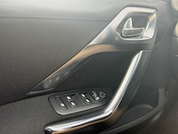 2017 peugeot 2008 1.2 puretech allure personenauto - afbeelding 31 van  41