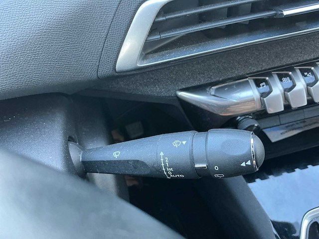2017 peugeot 3008 personenauto - afbeelding 15 van  24