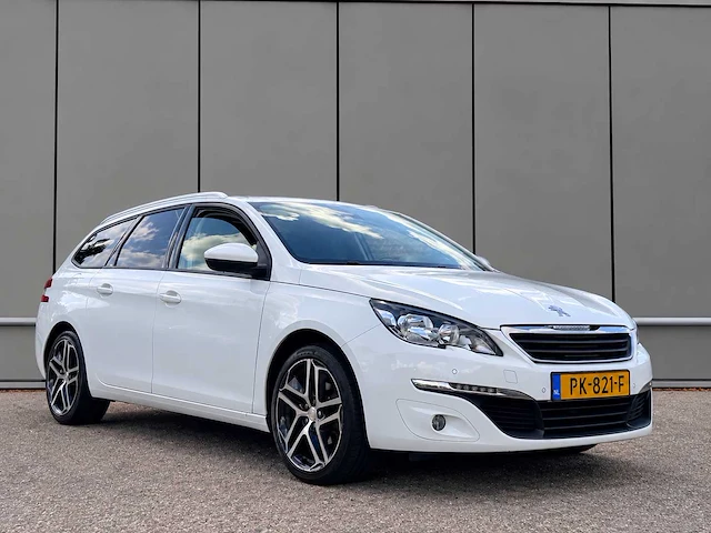 2017 peugeot 308 sw 1.2 blue lion personenauto - afbeelding 11 van  17