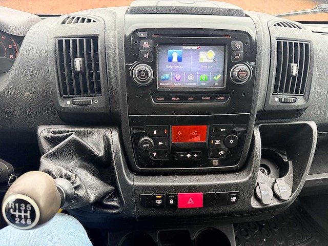 2017 peugeot boxer 330 2.0 hdi l2h2 pp bedrijfswagen - afbeelding 2 van  9