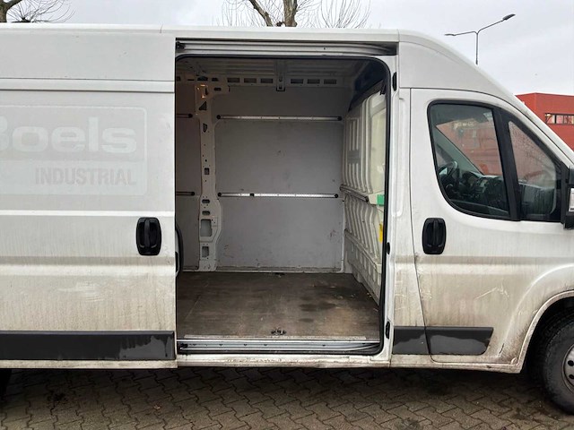 2017 peugeot boxer y c2mfc hs bedrijfswagen - afbeelding 1 van  15