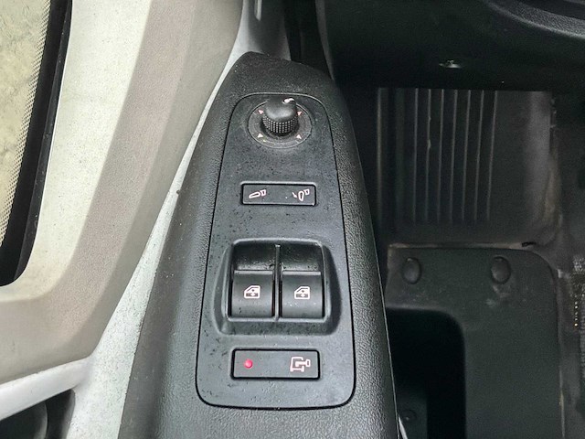 2017 peugeot boxer y c2mfc hs bedrijfswagen - afbeelding 4 van  15