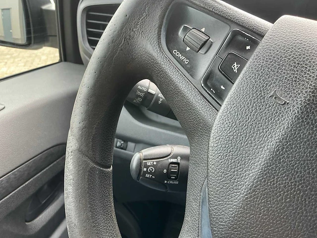 2017 peugeot expert 231s2.0bluehdi120prp bedrijfswagen - afbeelding 2 van  23