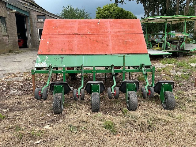 2017 plant machine voor zoete aardappelen. - afbeelding 8 van  24