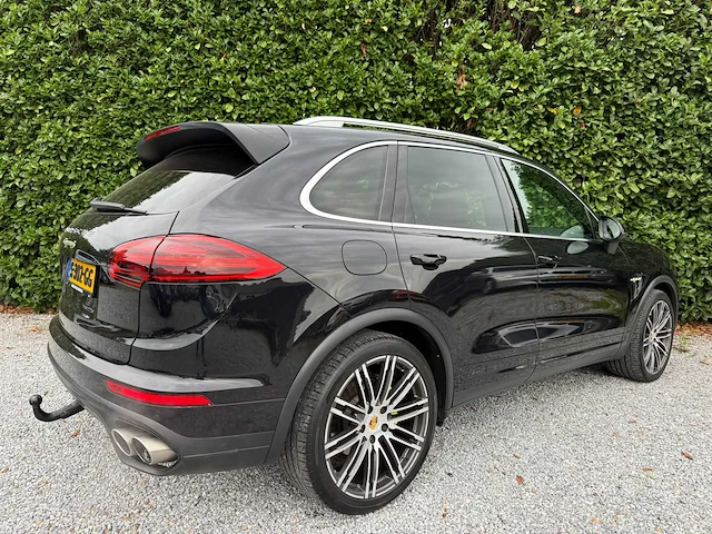 2017 porsche cayenne 3.0 s e-hybrid personenauto - afbeelding 22 van  27