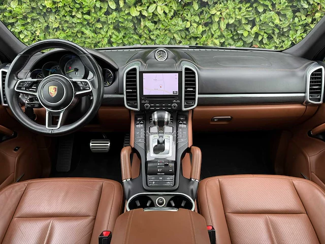 2017 porsche cayenne 3.0 s e-hybrid personenauto - afbeelding 25 van  27