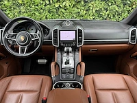 2017 porsche cayenne 3.0 s e-hybrid personenauto - afbeelding 25 van  27