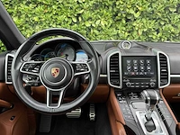 2017 porsche cayenne 3.0 s e-hybrid personenauto - afbeelding 26 van  27