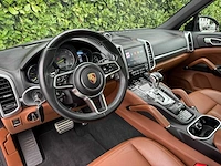 2017 porsche cayenne 3.0 s e-hybrid personenauto - afbeelding 27 van  27