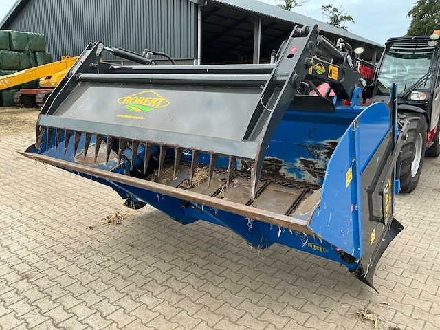 2017 robert bt 3402 -bg3 voerwagens - afbeelding 1 van  23